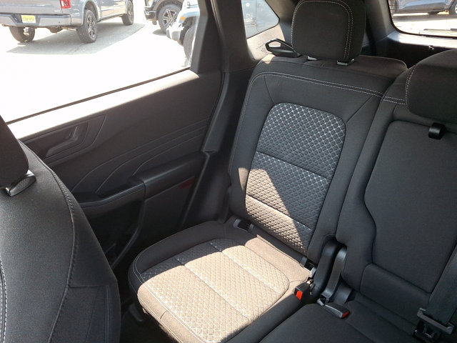 Certified 2023 Ford Escape Active w/ Tech Pack #1 AWD/4WD image 17