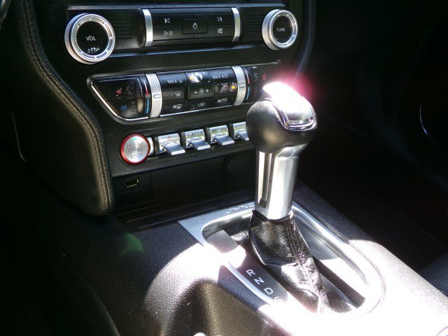 Certified 2020 Ford Mustang Premium RWD image 18