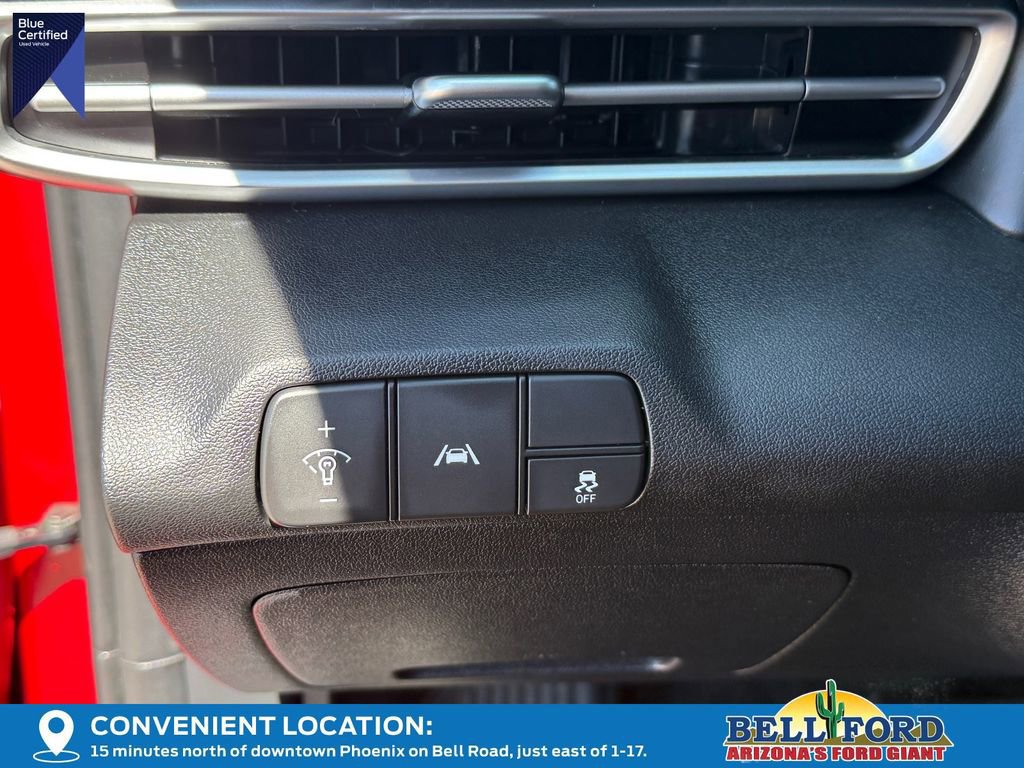 Used 2022 Hyundai Elantra SEL image 32