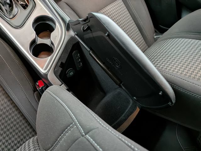 Used 2022 Dodge Challenger SXT w/ Blacktop Package RWD image 29