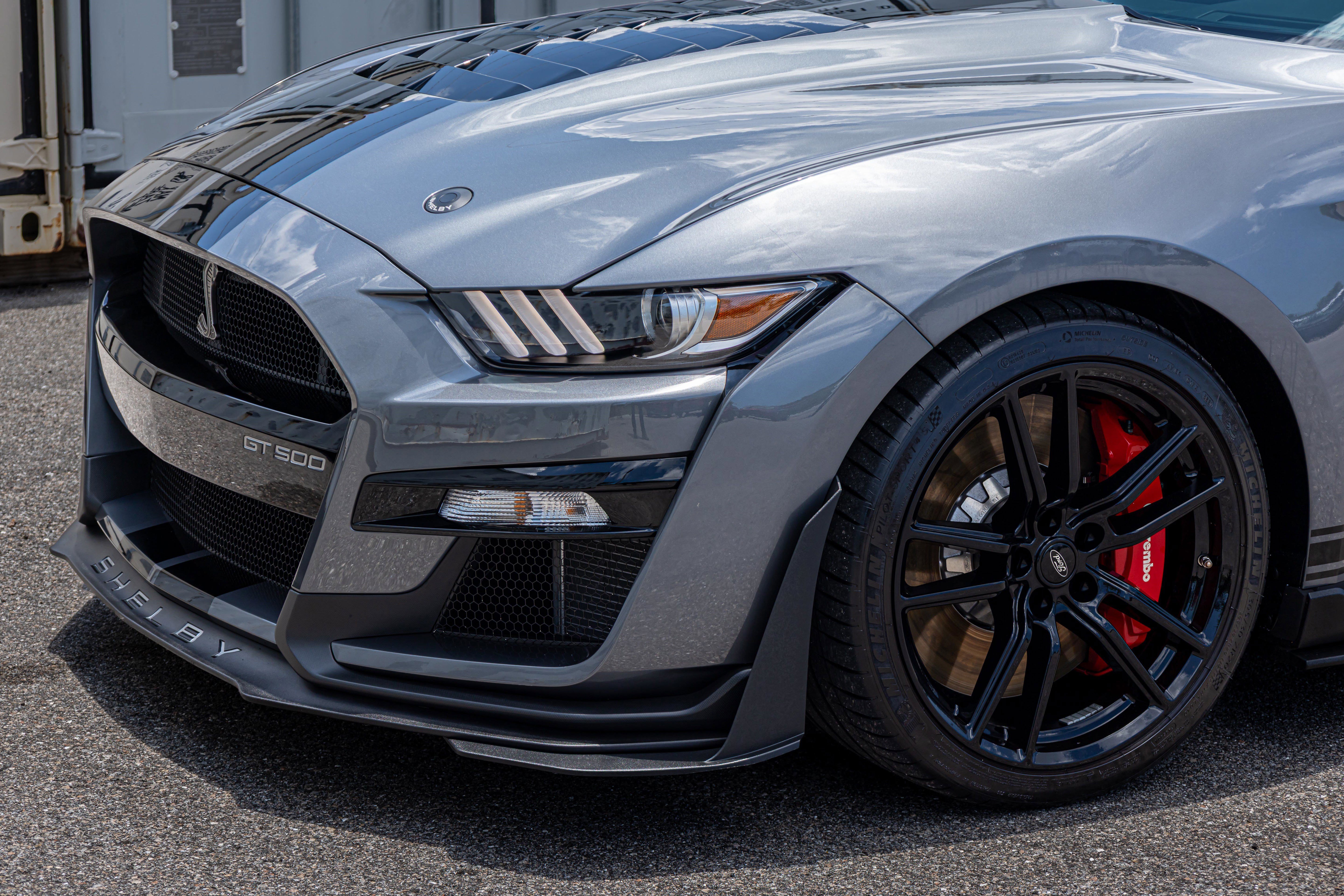 Certified 2021 Ford Mustang Shelby GT500 w/ Technology Package RWD image 40