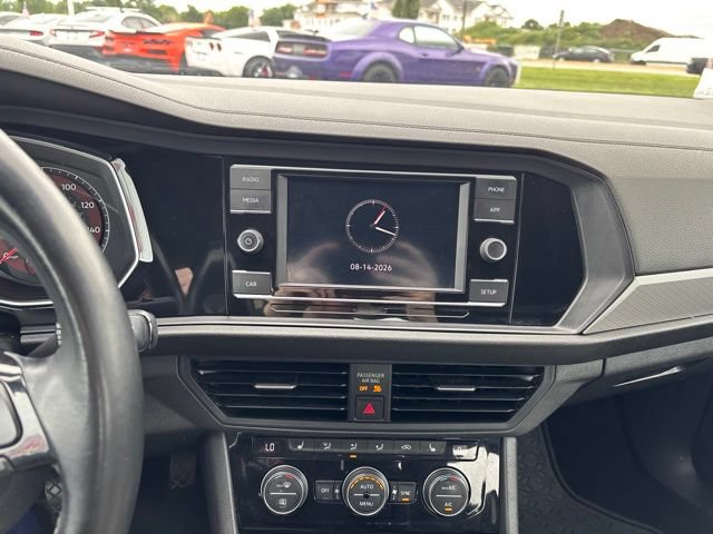 Used 2019 Volkswagen Jetta R-Line FWD image 24