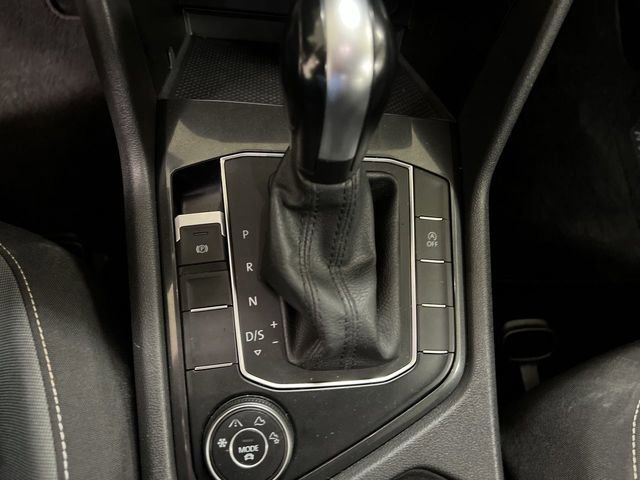 Used 2021 Volkswagen Tiguan S image 13