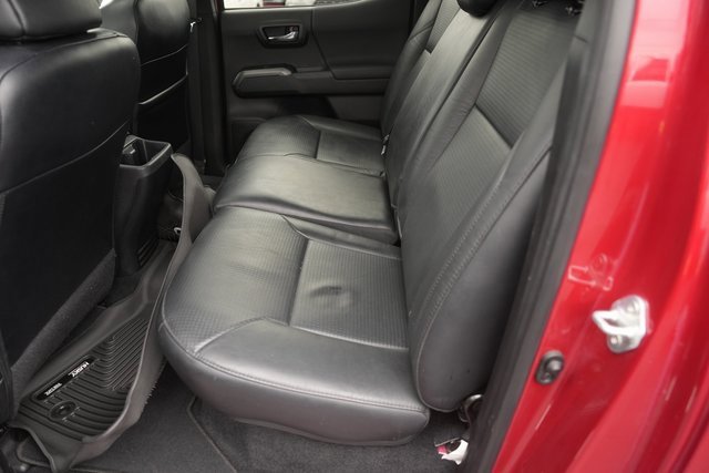 Used 2021 Toyota Tacoma TRD Off-Road image 13