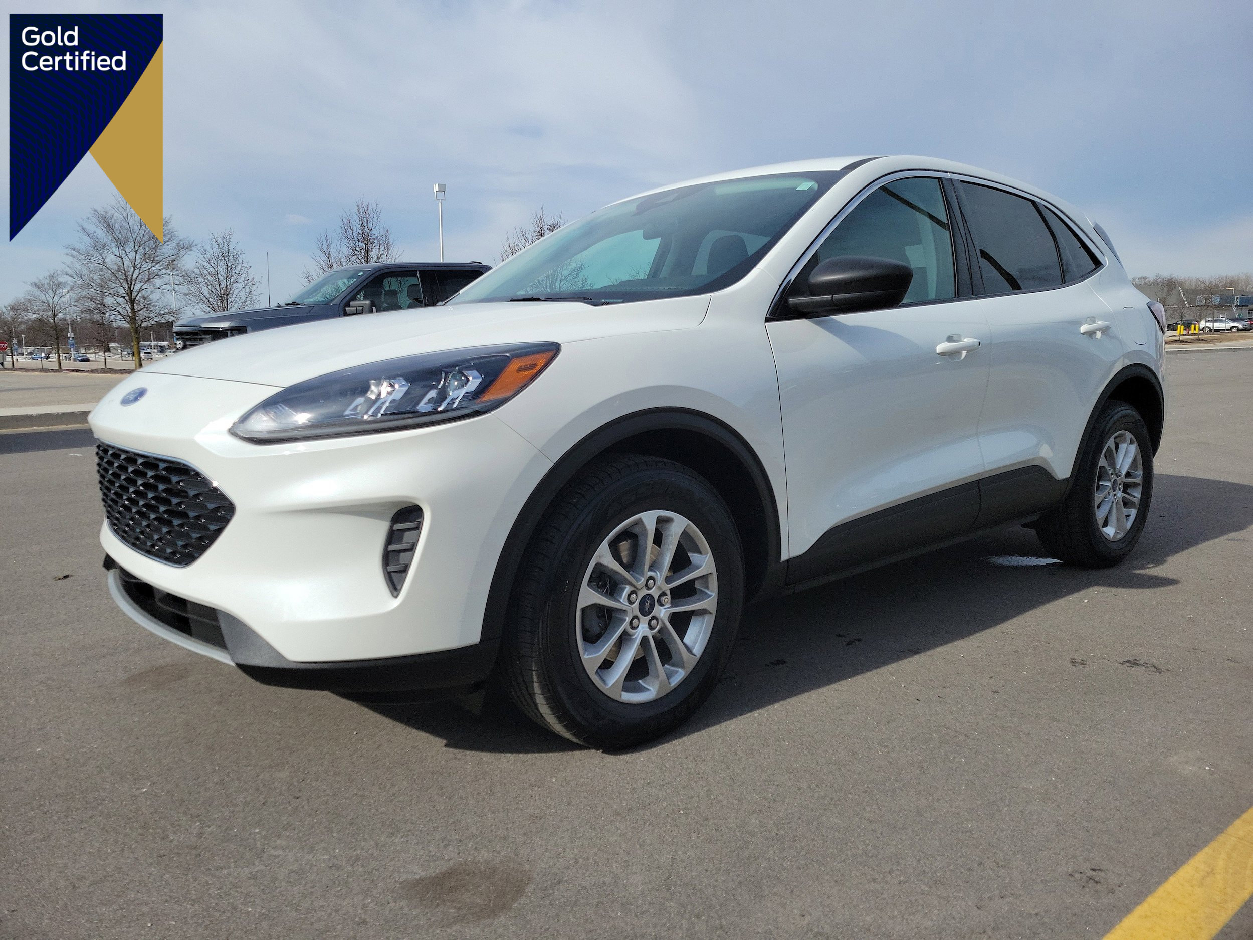 Certified 2022 Ford Escape SE w/ Convenience Package image 1