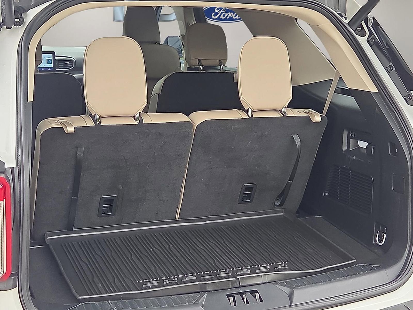 Certified 2023 Ford Explorer XLT w/ Equipment Group 202A AWD/4WD image 8