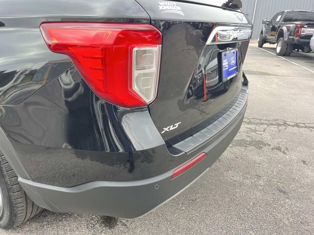 Certified 2022 Ford Explorer XLT w/ Equipment Group 202A image 10