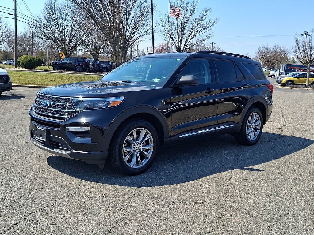 Certified 2023 Ford Explorer XLT w/ Equipment Group 202A image 6