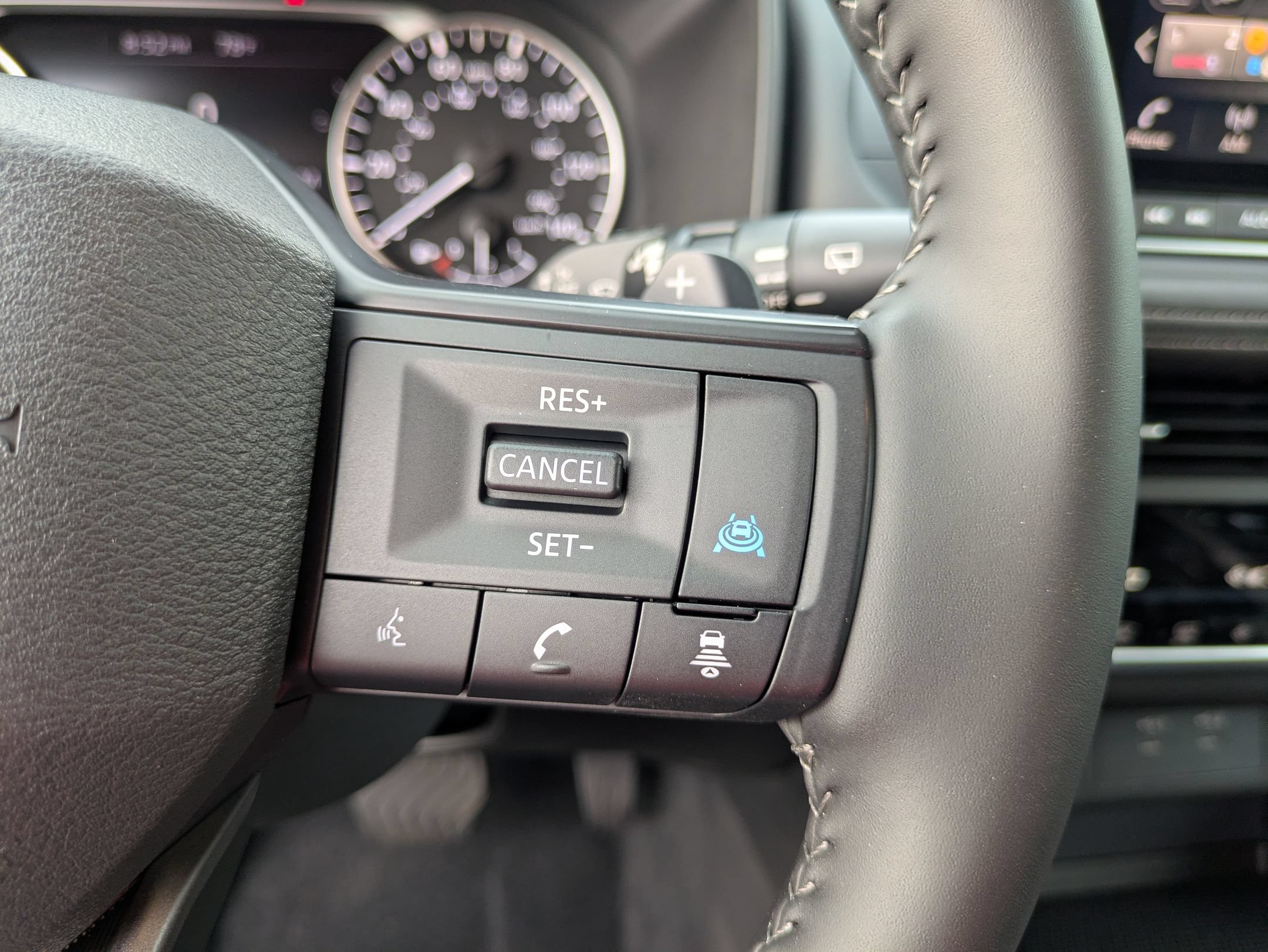Used 2026 Nissan Rogue SV FWD image 19