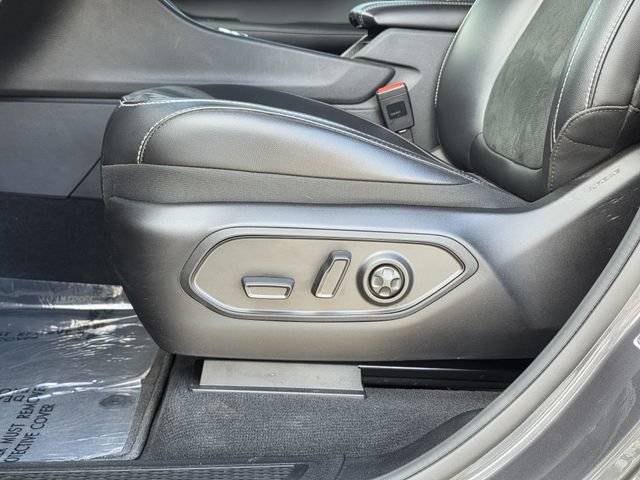 Used 2025 Jeep Grand Cherokee L Altitude AWD/4WD image 15