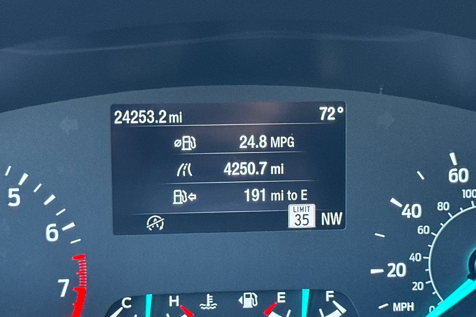 Certified 2022 Ford Escape SEL w/ SEL Stealth AWD Package image 38
