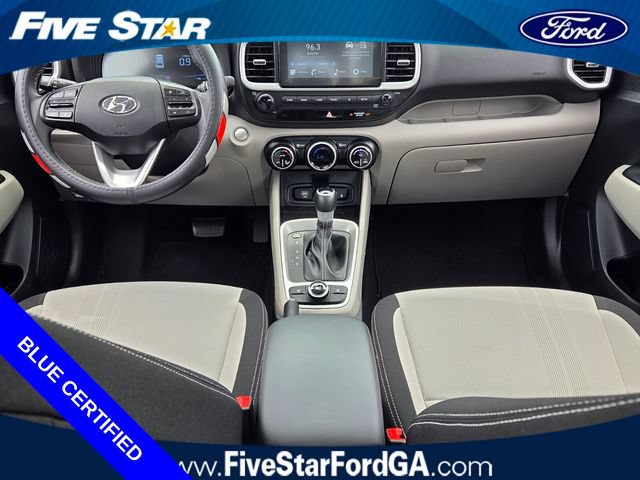 Used 2026 Hyundai Venue SEL FWD image 14
