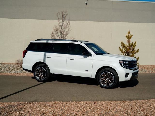 Certified 2025 Ford Expedition King Ranch AWD/4WD image 3
