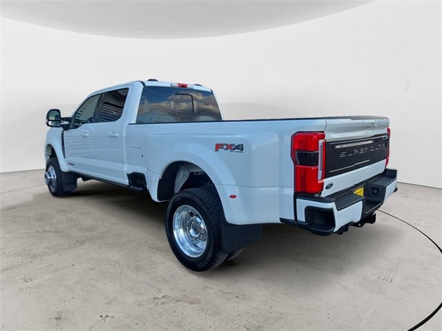 Certified 2025 Ford F450 Platinum w/ FX4 Off-Road Package image 5