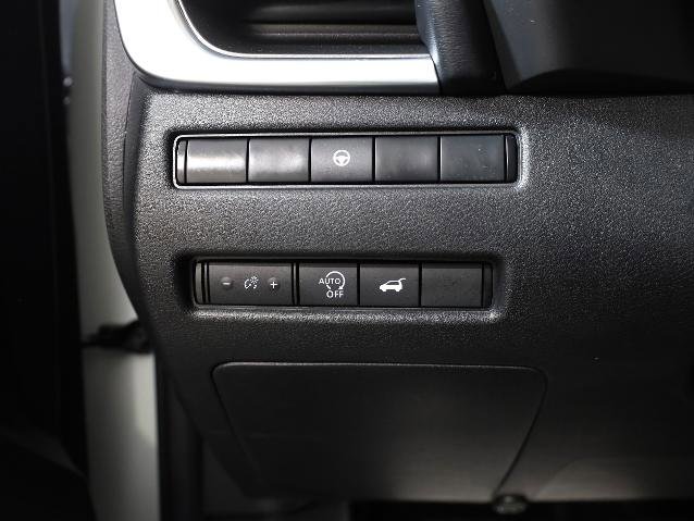 Used 2023 Nissan Rogue SV w/ SV Premium B Package image 20