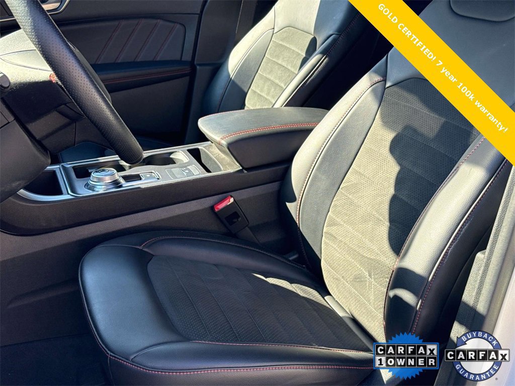 Certified 2024 Ford Edge ST-Line image 10