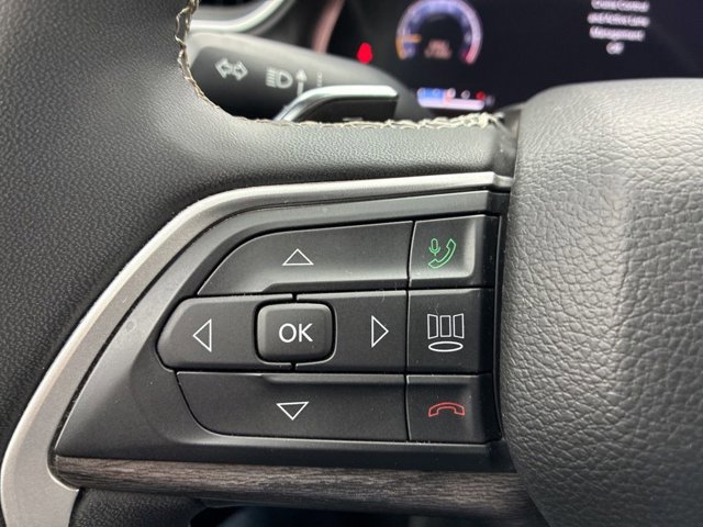 Used 2023 Jeep Grand Cherokee Limited AWD/4WD image 26