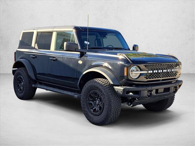 Certified 2024 Ford Bronco Wildtrak AWD/4WD image 3