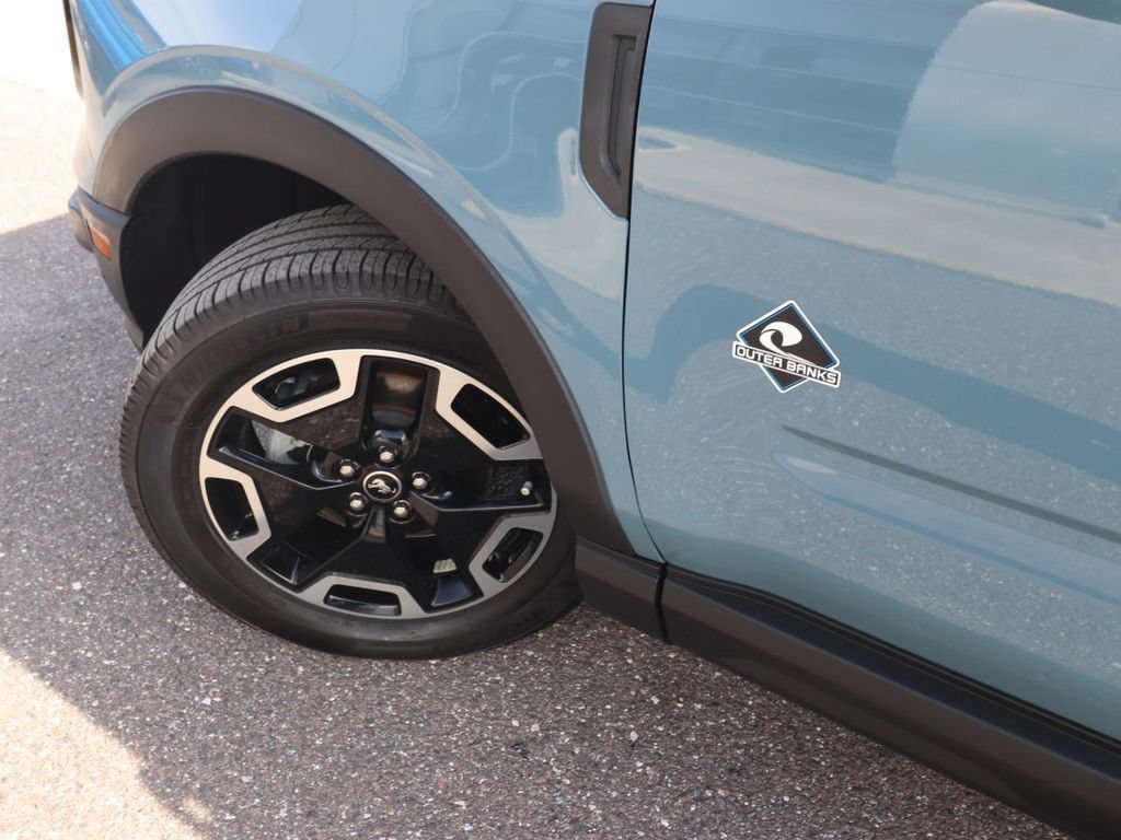 Certified 2023 Ford Bronco Sport Outer Banks AWD/4WD image 3