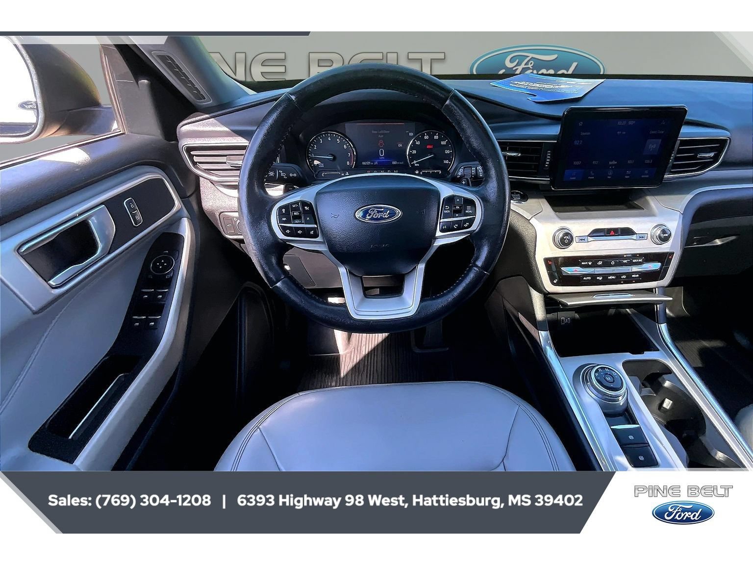 Certified 2021 Ford Explorer XLT w/ Equipment Group 202A RWD image 5