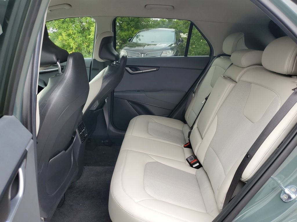 Used 2023 Kia Niro EX FWD image 13