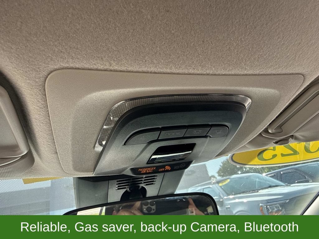 Used 2025 Toyota Corolla LE FWD image 24