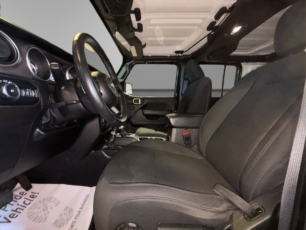 Used 2018 Jeep Wrangler Unlimited Sport S AWD/4WD image 9