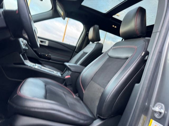 Certified 2022 Ford Explorer ST-Line w/ Class IV Trailer Tow Package image 14