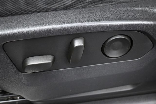 Used 2025 Chevrolet Silverado 1500 LT AWD/4WD image 13