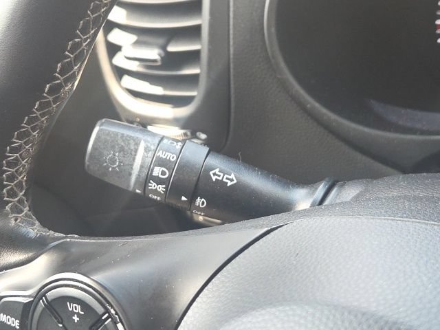 Used 2017 Kia Soul + w/ Audio Package FWD image 34