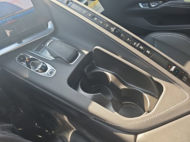 Used 2025 Chevrolet Corvette Stingray Coupe w/ 1LT image 21