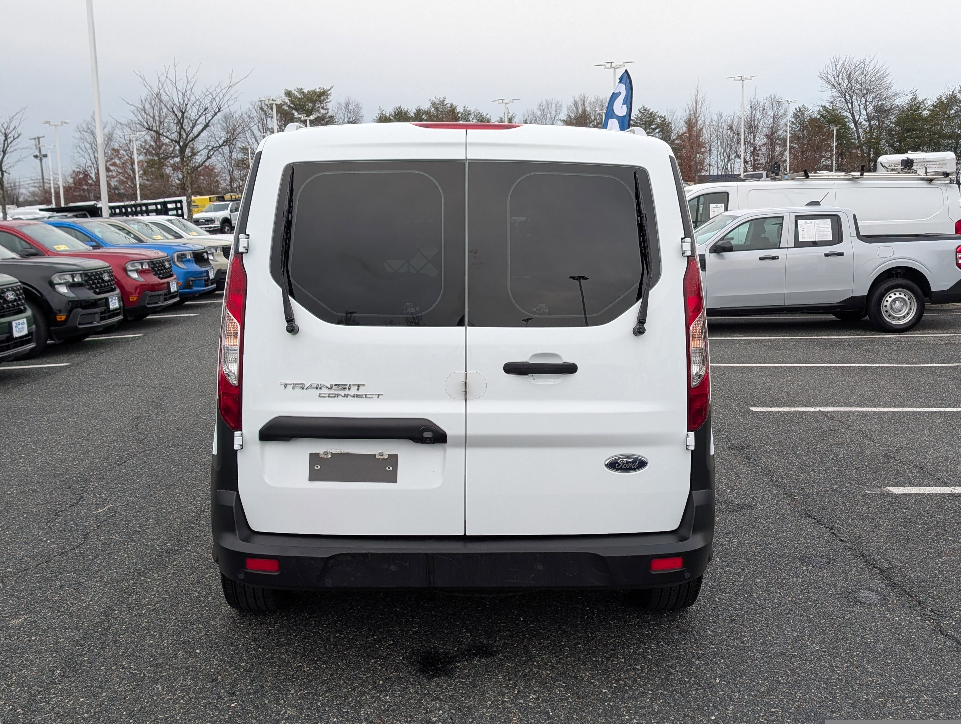 Certified 2023 Ford Transit Connect XL image 4