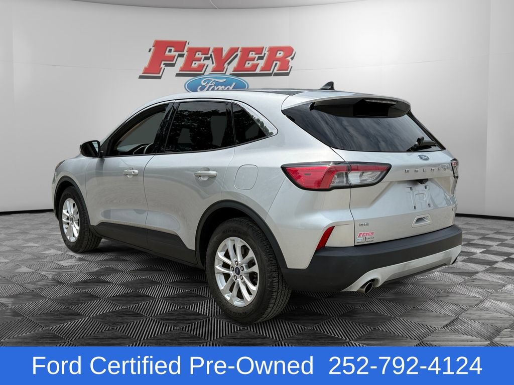 Certified 2020 Ford Escape SE FWD image 3