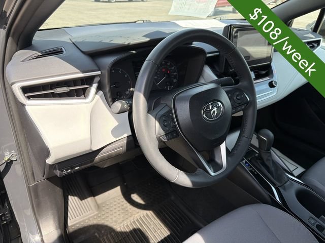 Used 2025 Toyota Corolla SE FWD image 13
