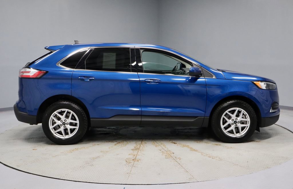 Certified 2024 Ford Edge SEL w/ Convenience Package AWD/4WD image 5