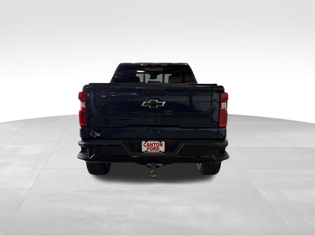 Used 2022 Chevrolet Silverado 1500 ZR2 w/ Technology Package image 5