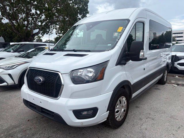 Certified 2023 Ford Transit 350 XLT RWD image 4