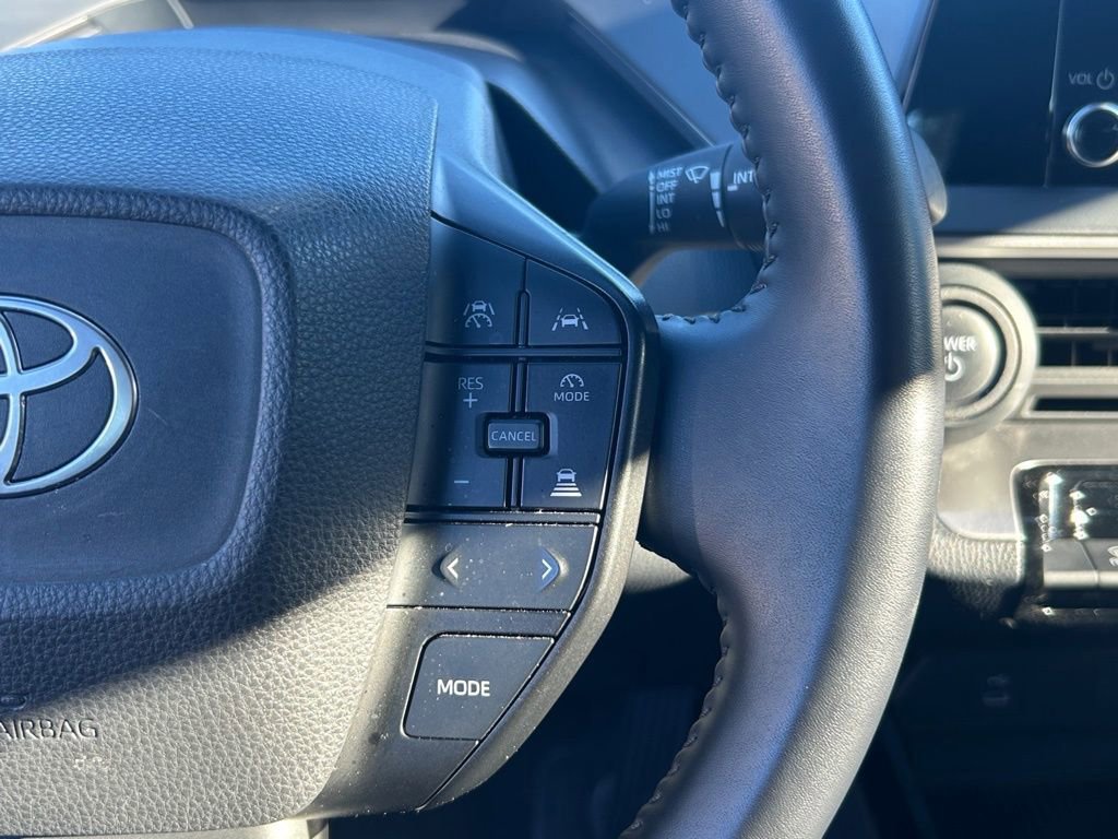 Used 2024 Toyota Prius LE image 37