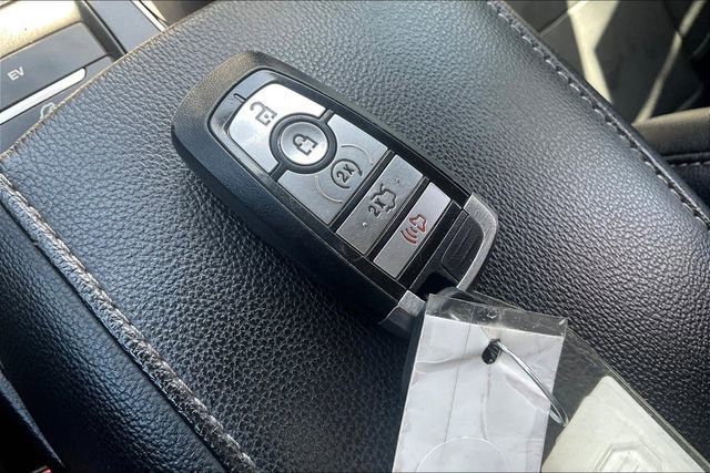 Certified 2019 Ford Fusion Energi Titanium image 13