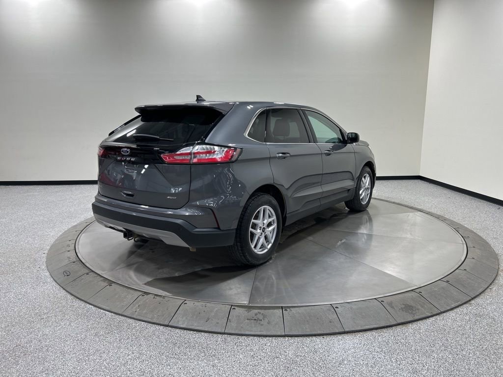 Certified 2024 Ford Edge SEL w/ Convenience Package image 5
