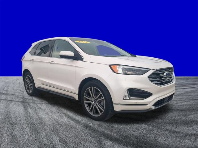 Certified 2019 Ford Edge Titanium w/ Equipment Group 301A FWD image 2
