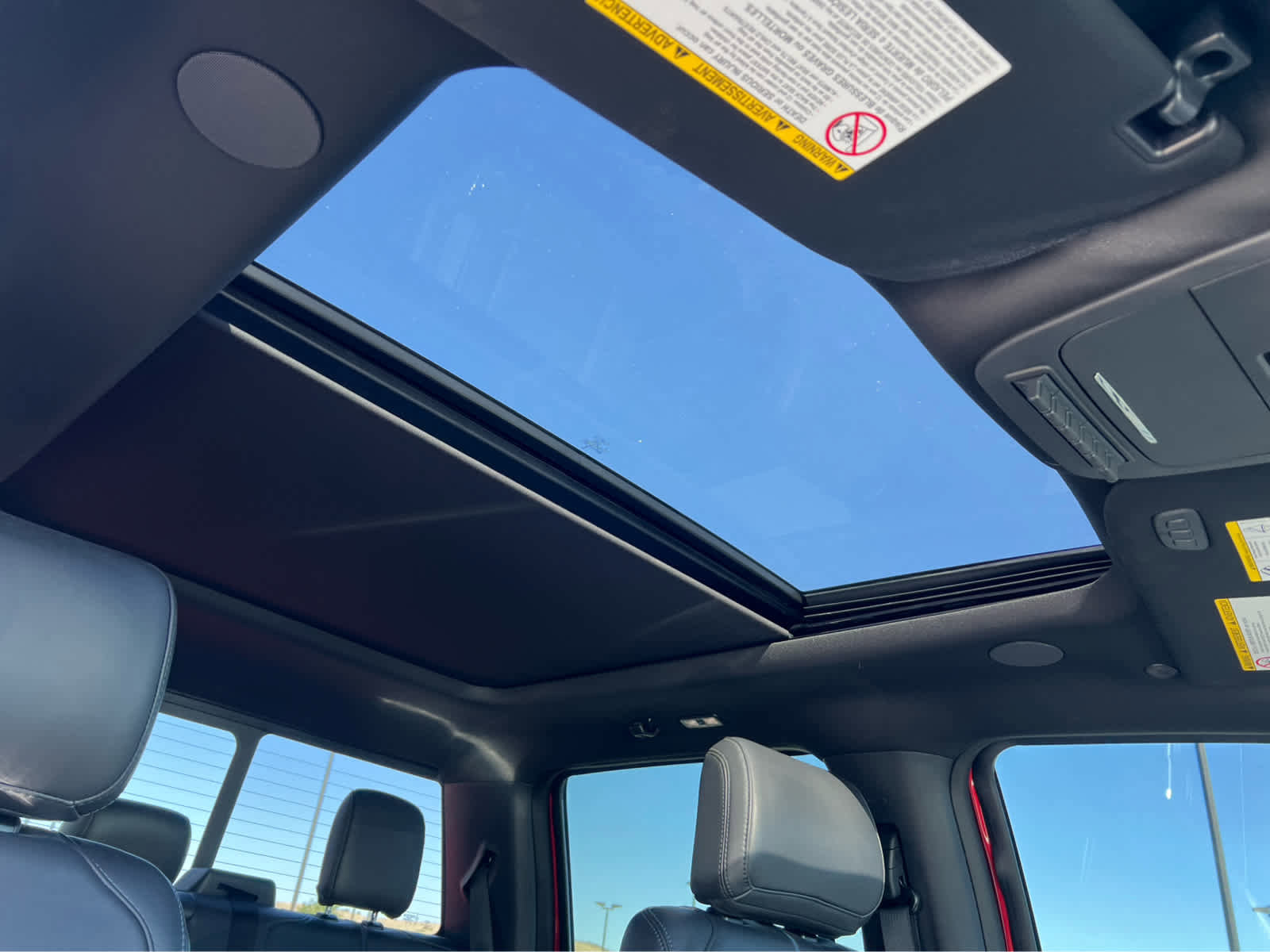 Certified 2025 Ford F450 Platinum w/ FX4 Off-Road Package AWD/4WD image 21