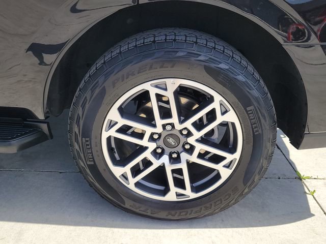 Certified 2025 Ford Expedition Active AWD/4WD image 15