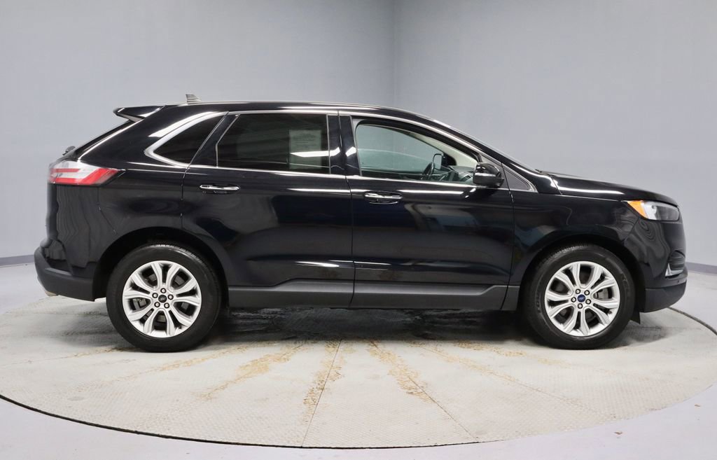 Certified 2024 Ford Edge Titanium AWD/4WD image 6