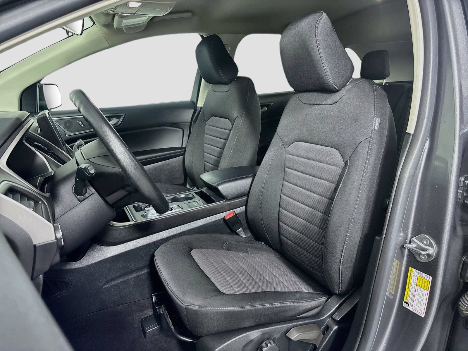 Certified 2021 Ford Edge SE FWD image 19