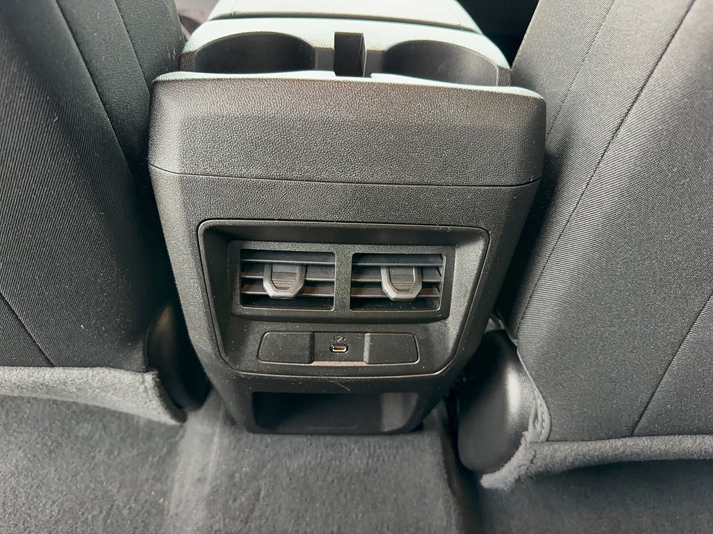 Used 2024 Chevrolet Colorado LT RWD image 29