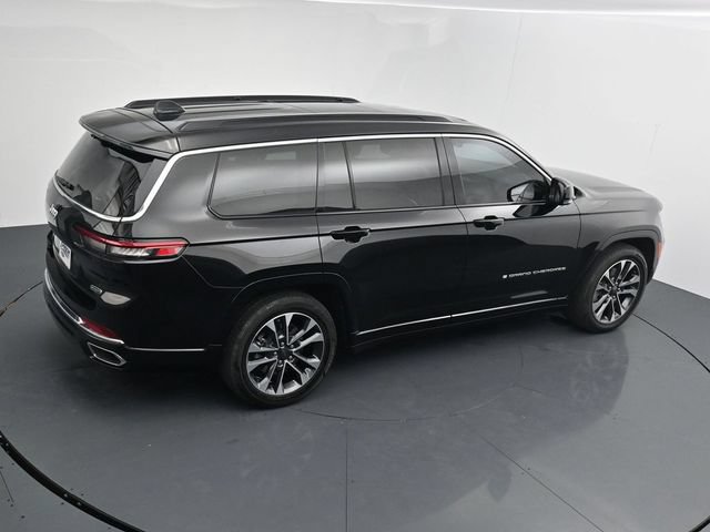 Used 2025 Jeep Grand Cherokee L Overland w/ Luxury Tech Group IV AWD/4WD image 32