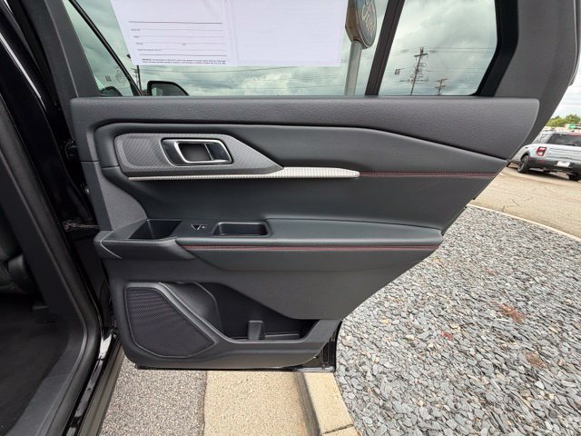 Certified 2025 Ford Explorer ST-Line AWD/4WD image 23