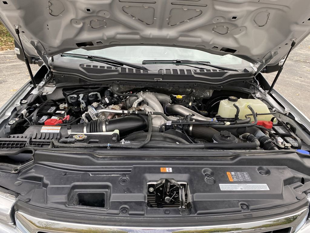 Certified 2022 Ford F350 Lariat w/ Tremor Off-Road Package image 55