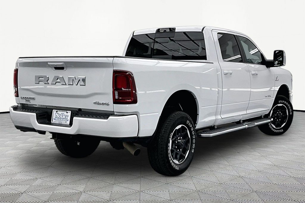 Used 2025 RAM 2500 Laramie AWD/4WD image 2